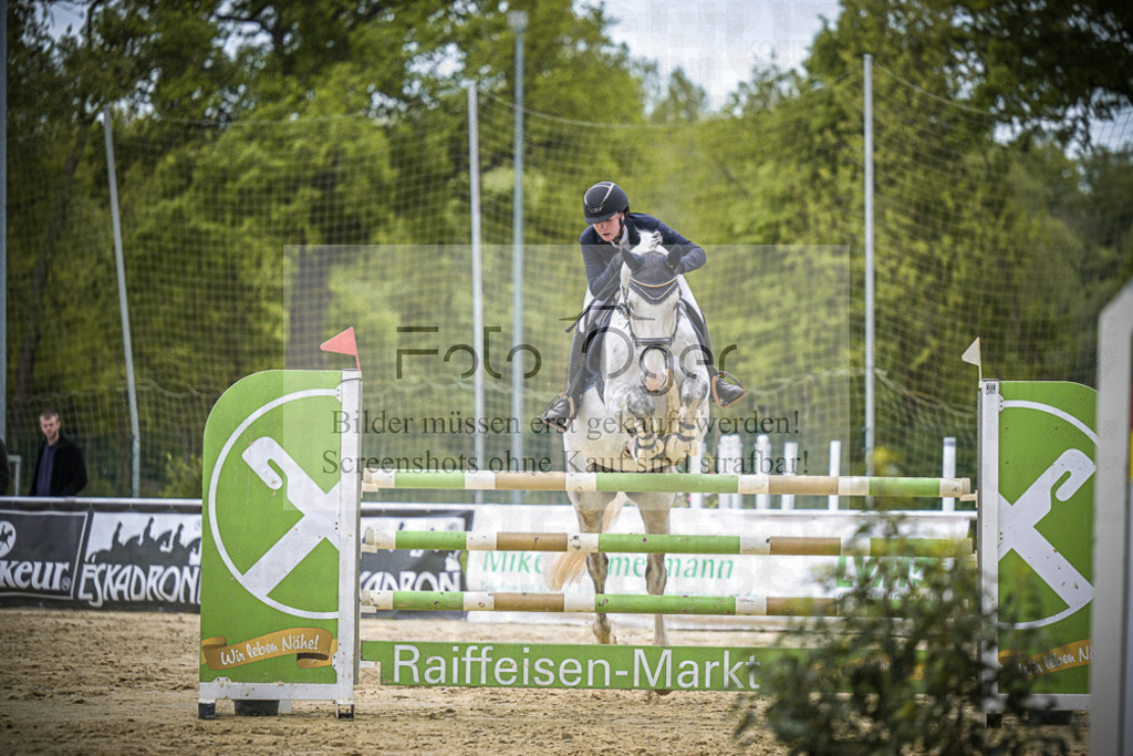 DOS_0672 | Entdecke hochwertige Reitturnierfotos von Foto Oger. Professionell, emotional und authentisch – jetzt Lieblingsmomente im Shop bestellen. - Realisiert mit Pictrs.com