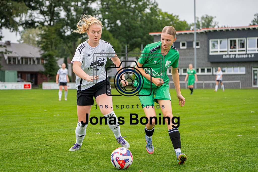 Fußball I Frauen I Saison 2026-2027 I Oberliga Niedersachsen I 2. Spieltag I DSJ SV Bunnen - TuS Büppel I 1716 | jns.sportfotos - Realisiert mit Pictrs.com