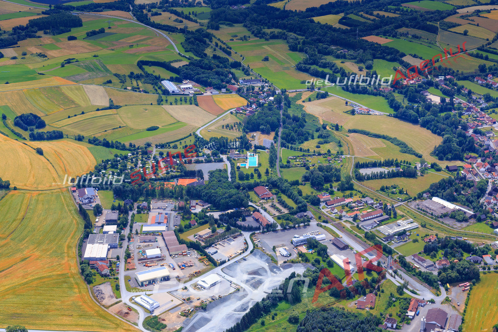 Luftbild von  Stadtsteinach - Luftaufnahme wurde 2016 von https://frankenair.de mittels Flugzeug (keine Drohne) erstellt - die Geschenkidee
