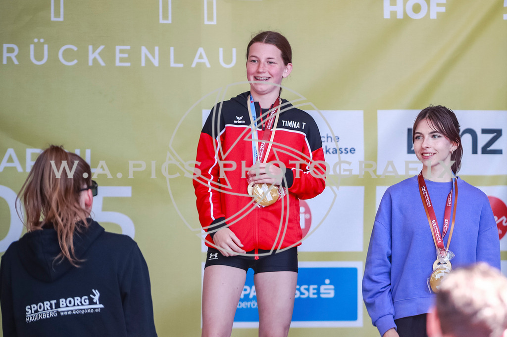 ..... | LINZ,AUSTRIA,27.April 25, Int. 3 Brückenlauf Linz  , Image shows: Photo: WAPICS / Manuel Binder