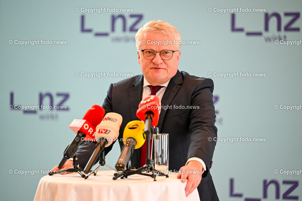 Pressekonferenz LIVA Aufsichtsratssitzung_ 15.04.2024-15 | 15.03.2024, Altes Rathaus Linz, AUT, Pressekonferenz LIVA Aufsichtsratssitzung, im Bild Klaus Luger (SP, Bgm. der Stadt Linz)