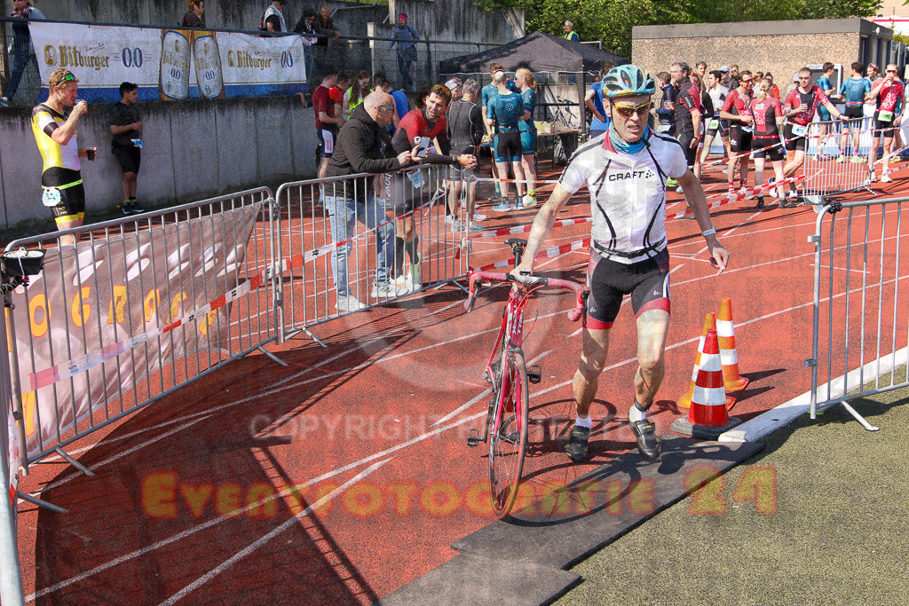220424_1119_EV8_8968 | Sportfotografie im Rhein-Sieg Kreis, Köln, Bonn, NRW, Rheinland Pfalz, Hessen, etc. Unser Tätigkeitsfeld umfasst den Laufsport vom Volkslauf über den Marathon, Duathlon, Triathon bis zum Ultralauf wie Kölnpfad Ultra oder Schindertrail.