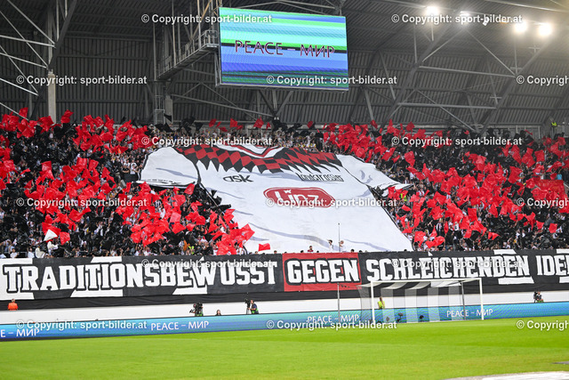 AUT, Fussball Europaleague LASK Linz (AUT) vs Liverpool FC (ENG) | 21.09.2023, Raiffeisen Arena Linz, AUT, Europaleague LASK Linz (AUT) vs Liverpool FC (ENG), im Bild Fans - Zuschauer Lask Linz (Lask)


// Europaleague Match, LASK Linz (AUT) vs Liverpool FC (ENG) in Linz, Austria on 2023/09/21
