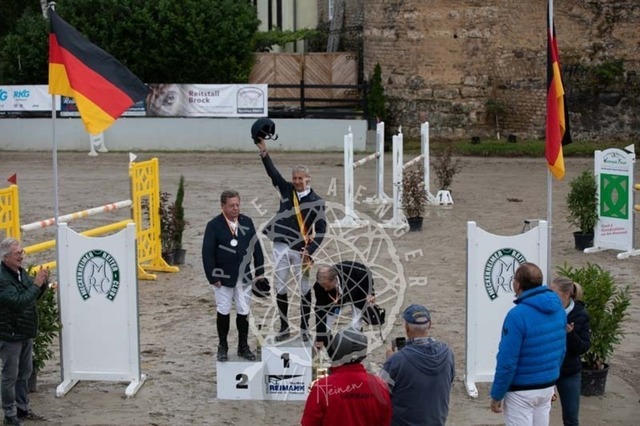 2B4A3303 | pixelfaenger - Realisiert mit Pictrs.com