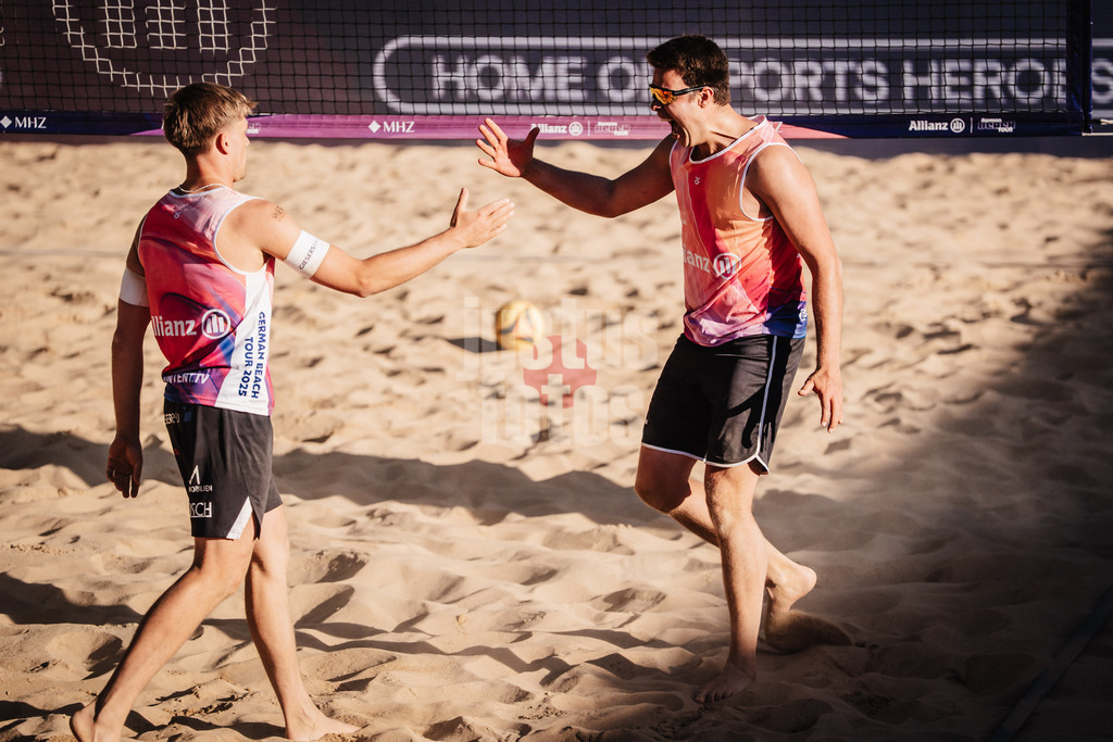 Beachvolleyball | Männer | Allianz German Beach Tour 2025 | Tourstop Düsseldorf | 15.05.2025 | v.l. Luis Kubo und Jonas Kaminski