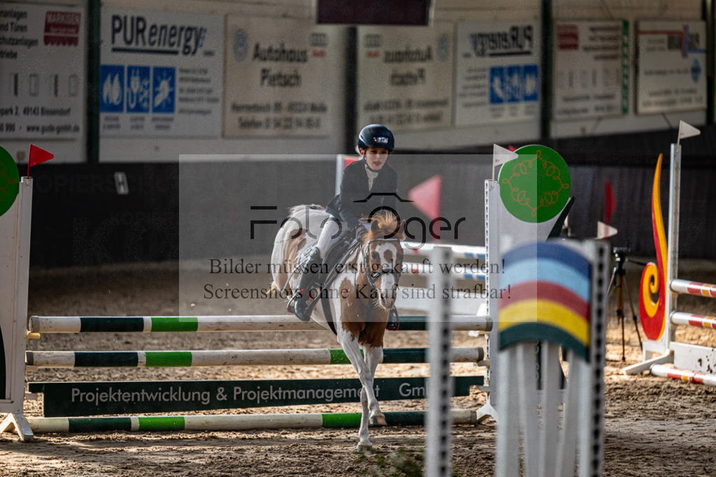 20240309-DOS_5764 | Entdecke hochwertige Reitturnierfotos von Foto Oger. Professionell, emotional und authentisch – jetzt Lieblingsmomente im Shop bestellen.Deutschlandweite Turnierfotografie. - Realisiert mit Pictrs.com