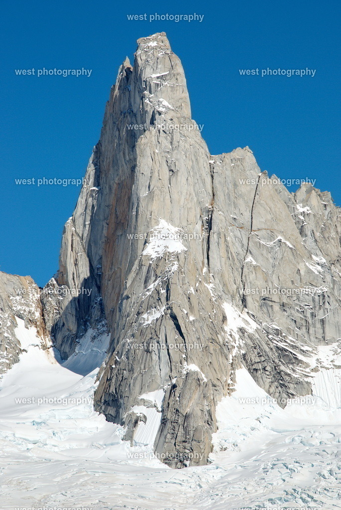 Mount Saint Exupery - ARG 2011 | west photography - Realisiert mit Pictrs.com