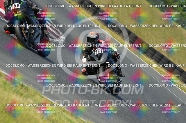 2025_05_31_PBK_35659 | Sportfotografie; SlowMotion; Video; Rennstrecke; Hafeneger; Speer; Racing; RSE; BMW; CBO; Trackday; Motorsportarena; Hockenheimring; Brno; Most; Barcelona; Valencia