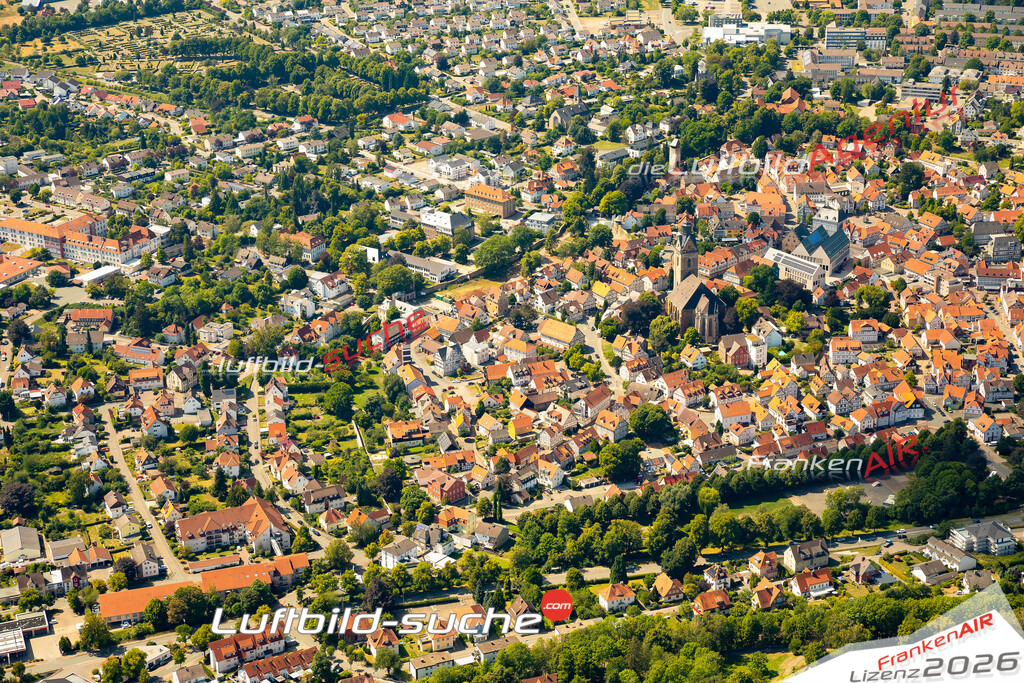 Die Luftaufnahme Altstadt - Korbach wurde 2022 vom Flugzeug aus (keine Drohne) erstellt. Hohe Auflösung -für große Poster und Wandbilder geeignet - Garantiert!