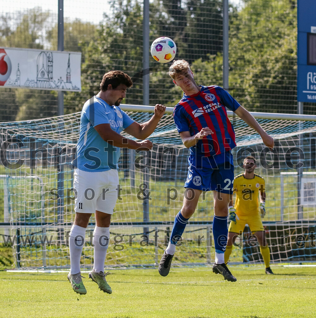 2023-09-16_067_FC_Langengeisling_gegen_TSV_Dorfen | Erding, Deutschland, 16.09.2023:
Fußball, Bezirksliga Oberbayern Ost 2023 / 2024, 9. Spieltag, FC Langengeisling gegen TSV Dorfen, Endergebnis: 3:1

Florian Rupprecht (FC Langengeisling, #11), Florian Sporrer (TSV Dorfen, #22)

Foto: Christian Riedel / fotografie-riedel.net