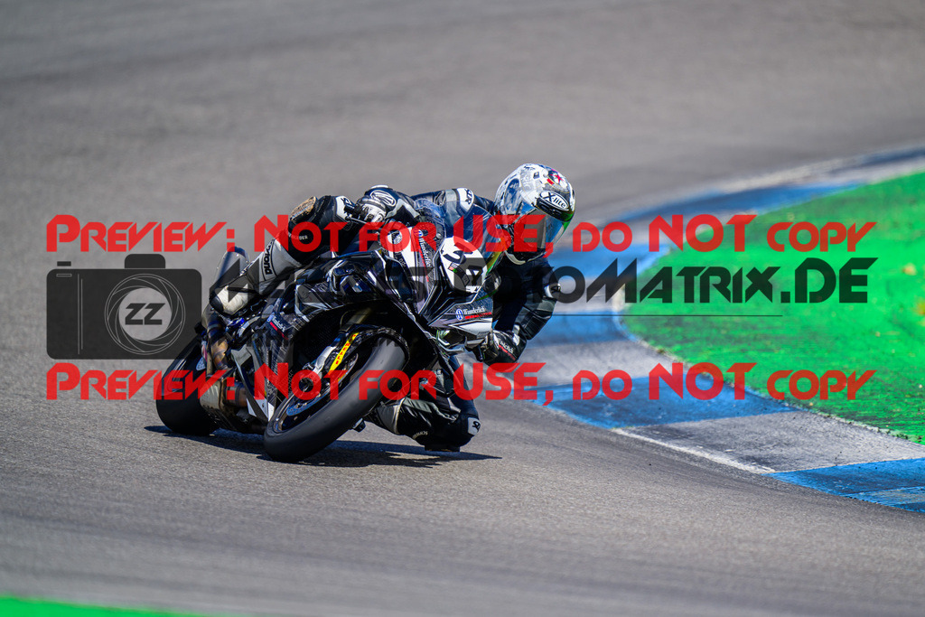 MaZZes_FotoMatrix_240615_1322 | WEISS