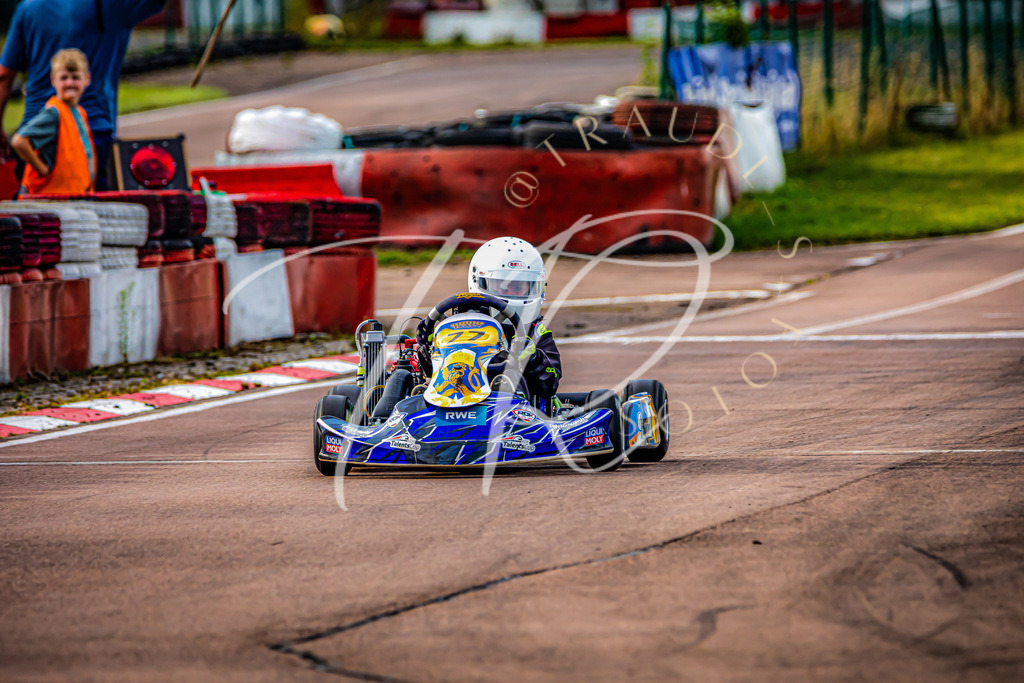 8B583CE5-FB58-46E3-BCFA-0EC53CC86601 | traudl_s_fotos