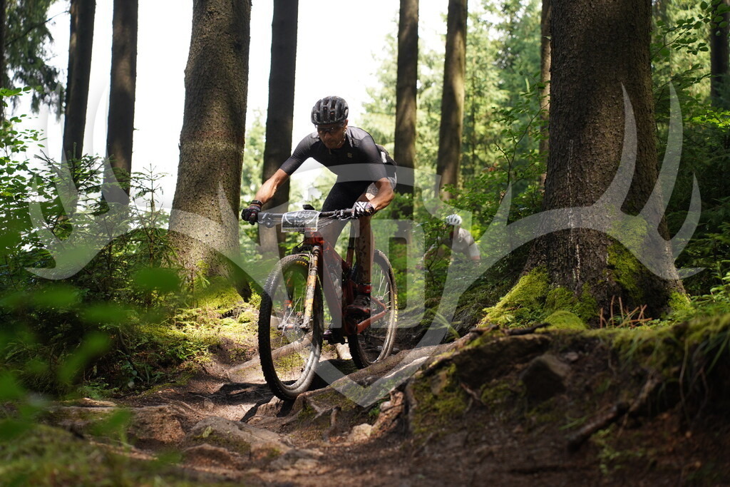 DSC04335 | Fotogalerie der Treibjagd im Dunkelwald - Dein MTB Etappenrennen im Erzgebirge - Realisiert mit Pictrs.com