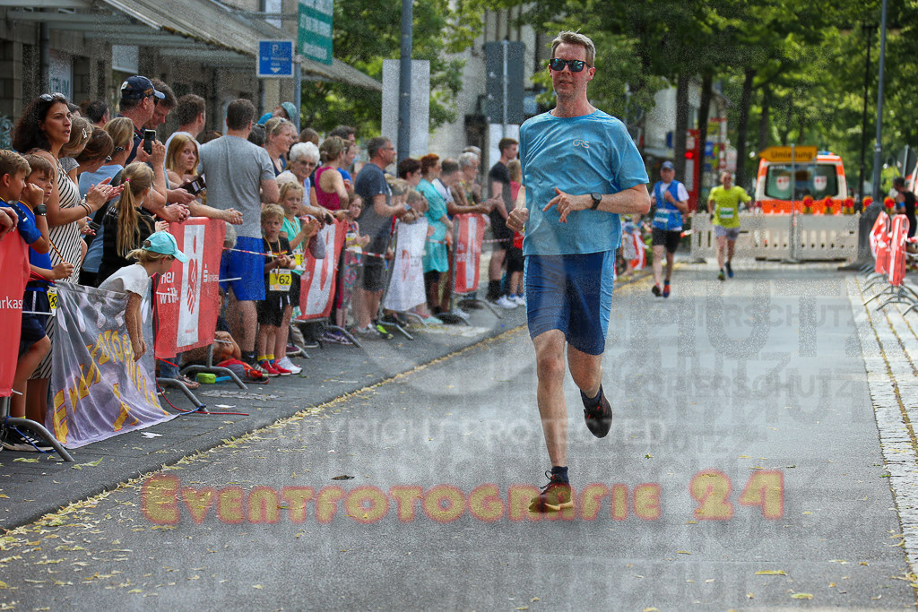 220625_1657_EX1_5593 | Sportfotografie im Rhein-Sieg Kreis, Köln, Bonn, NRW, Rheinland Pfalz, Hessen, etc. Unser Tätigkeitsfeld umfasst den Laufsport vom Volkslauf über den Marathon, Duathlon, Triathon bis zum Ultralauf wie Kölnpfad Ultra oder Schindertrail.