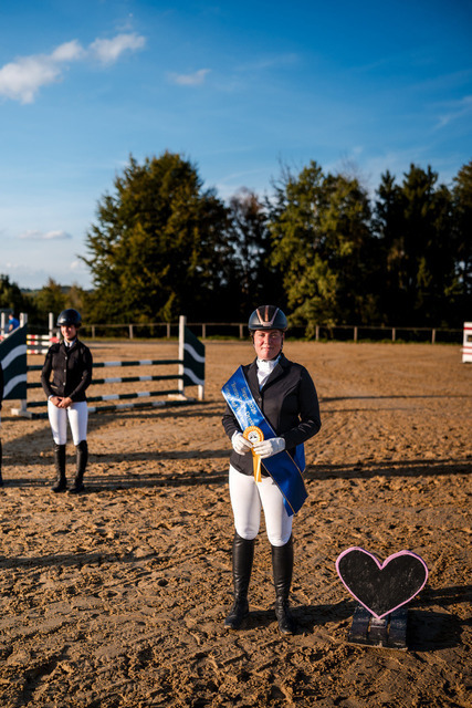 NZF_9043 | Professionelle Reitsport-, Turnier- und Eventfotografie von Robert Broda. Galerien mit ausgewählten und bearbeiteten Bildern direkt online ansehen und bestellen.