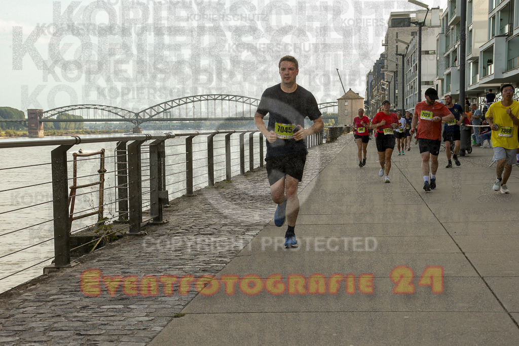 250920_1451_EX1_7858 | Sportfotografie im Rhein-Sieg Kreis, Köln, Bonn, NRW, Rheinland Pfalz, Hessen, etc. Unser Tätigkeitsfeld umfasst den Laufsport vom Volkslauf über den Marathon, Duathlon, Triathon bis zum Ultralauf wie Kölnpfad Ultra oder Schindertrail.
