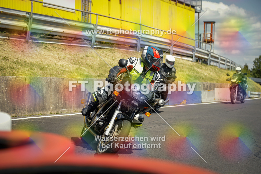 OBK_Mai_Martina_Markus-11174 | Hier findet Ihr Bilder von Touristenfahrten auf der Nürburgring Nordschleife oder von anderen Veranstaltungen die ich besucht habe. Viel Spass beim Durch Schauen 