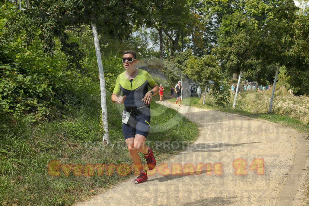 250824_1339_EX1_3182 | Sportfotografie im Rhein-Sieg Kreis, Köln, Bonn, NRW, Rheinland Pfalz, Hessen, etc. Unser Tätigkeitsfeld umfasst den Laufsport vom Volkslauf über den Marathon, Duathlon, Triathon bis zum Ultralauf wie Kölnpfad Ultra oder Schindertrail.