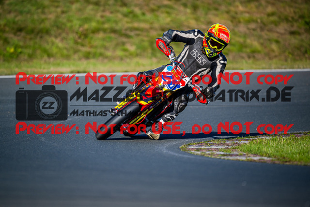 MaZZes_FotoMatrix_220904_5827 | S3