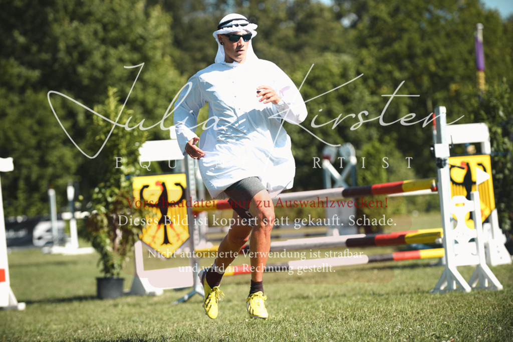 DSC_7600 | Pferde- und Turnierfotografie in Westsachsen. Pferdeportraits, Auftragszeichnungen und intuitive Kunst.