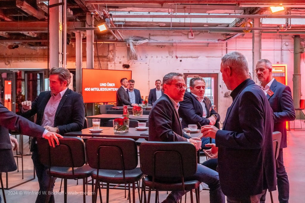 wwb_1939 | <Fotografie> <Video> <Film> <Winfried Bischoff> - Realisiert mit Pictrs.com