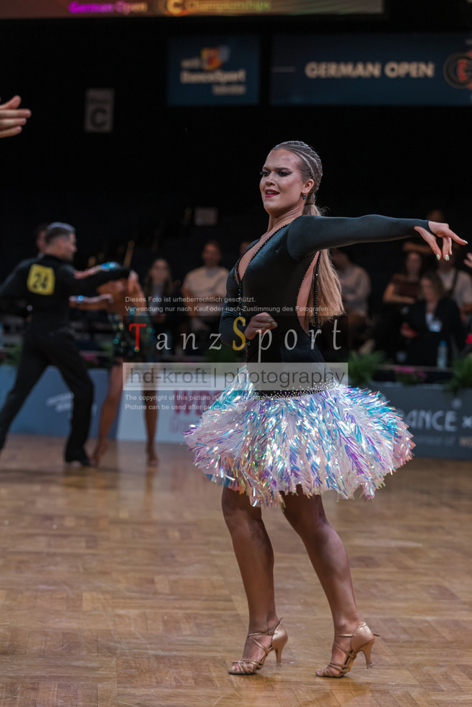20250820_WDSF-Open-Latin-Rising Stars_1979 | Tanzsportbilder, Standardtanz, Lateintanz, WDSF, DTV, LTVB, dancecomp, goc, hessen tanzt, blaues band der spree, walzer, tango, wiener walzer, slowfox, quickstepp, samba, rumba, cha-cha-cha, paso doble. jive, hd-kroft photography, turniertanzsport