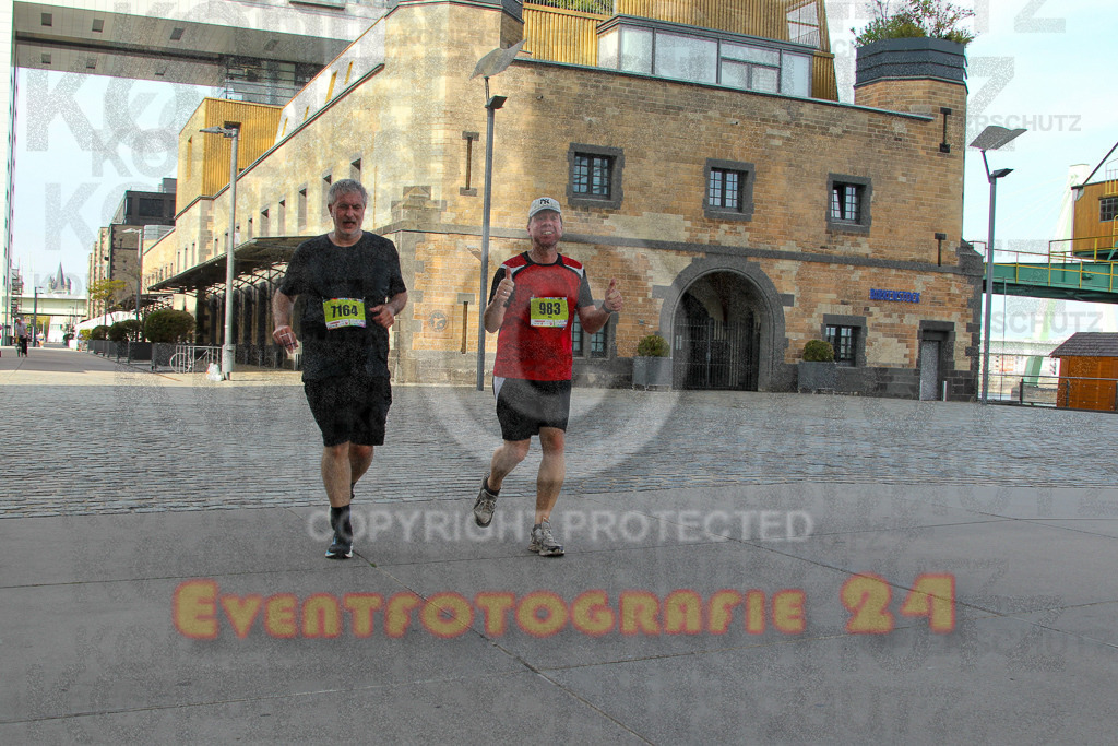 250920_1552_EV4_9617 | Sportfotografie im Rhein-Sieg Kreis, Köln, Bonn, NRW, Rheinland Pfalz, Hessen, etc. Unser Tätigkeitsfeld umfasst den Laufsport vom Volkslauf über den Marathon, Duathlon, Triathon bis zum Ultralauf wie Kölnpfad Ultra oder Schindertrail.