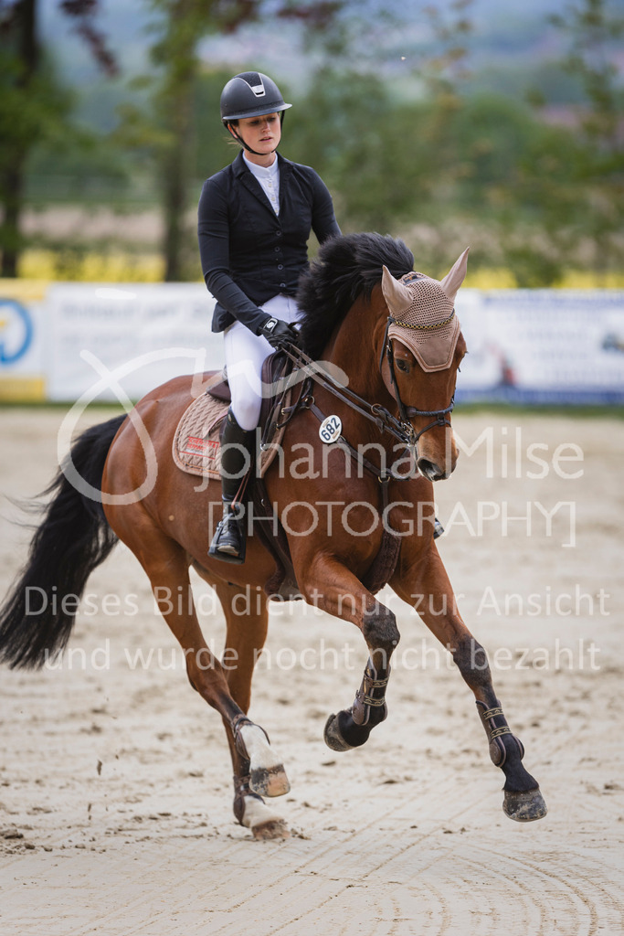 250504_SpengeW_Stil-S-514 | Deine schönsten Turniermomente als professionelle Fotos! Entdecke hochwertige Pferdesport-Fotografie im Online-Shop. Jetzt Fotos finden & bestellen!