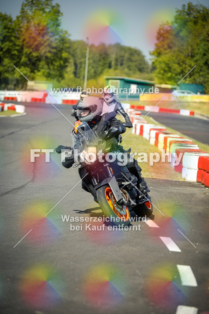 OBK_Mai_Volker_Adam-10375 | Hier findet Ihr Bilder von Touristenfahrten auf der Nürburgring Nordschleife oder von anderen Veranstaltungen die ich besucht habe. Viel Spass beim Durch Schauen 