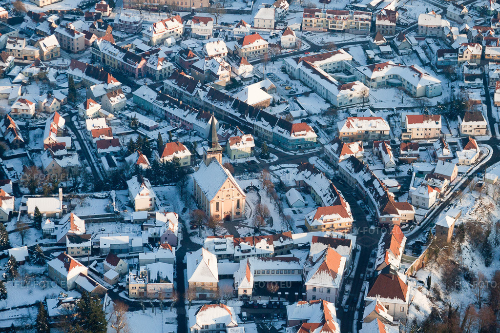 Vue aérienne: Vue de la ville à Lauterbourg dans le département Bas Rhin, France. Photo: IMG_36701.jpg prise le 05/01/2011 par Werner Riehm/FLY-FOTO.euRésolution de l'original: 4752 x 3168 px
