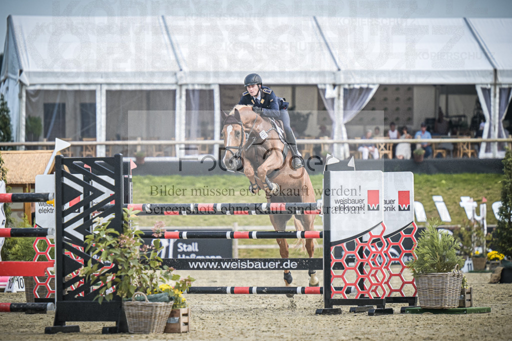DOS_0823 | Entdecke hochwertige Reitturnierfotos von Foto Oger. Professionell, emotional und authentisch – jetzt Lieblingsmomente im Shop bestellen.Deutschlandweite Turnierfotografie. - Realisiert mit Pictrs.com