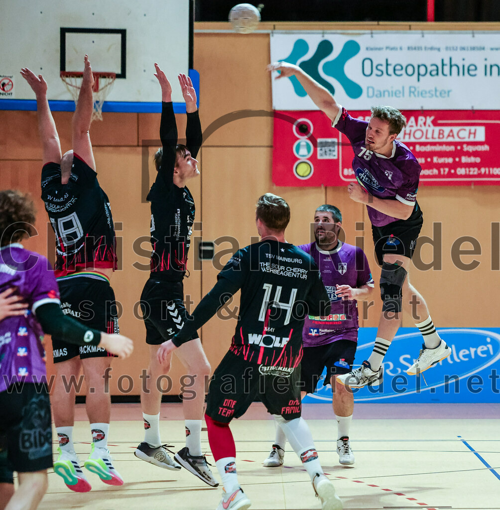 2023-11-26_104_SpVgg_Altenerding_gegen_TSV_1861_Mainburg | Erding, Deutschland, 26.11.2023:
Handball, Bezirksoberliga Männer 2023 / 2024, 9. Spieltag, SpVgg Altenerding gegen TSV 1861 Mainburg, Endergebnis: 34:20

Maximilian Heim (TSV 1861 Mainburg, #18), Sebastian Rauscher (TSV 1861 Mainburg, #22), Marius May (TSV 1861 Mainburg, #14), Christian Loris (SpVgg Altenerding, #11), Ferdinand Menzel (SpVgg Altenerding, #75)

Foto: Christian Riedel / fotografie-riedel.net