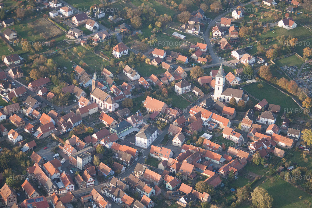 Aerial view: View of the town in Gœrsdorf in the state Bas-Rhin, France.Photo: IMG_54217.jpg taken on 10/21/2012 by Werner Riehm/FLY-FOTO.comResolution of the original: 4752 x 3168 px