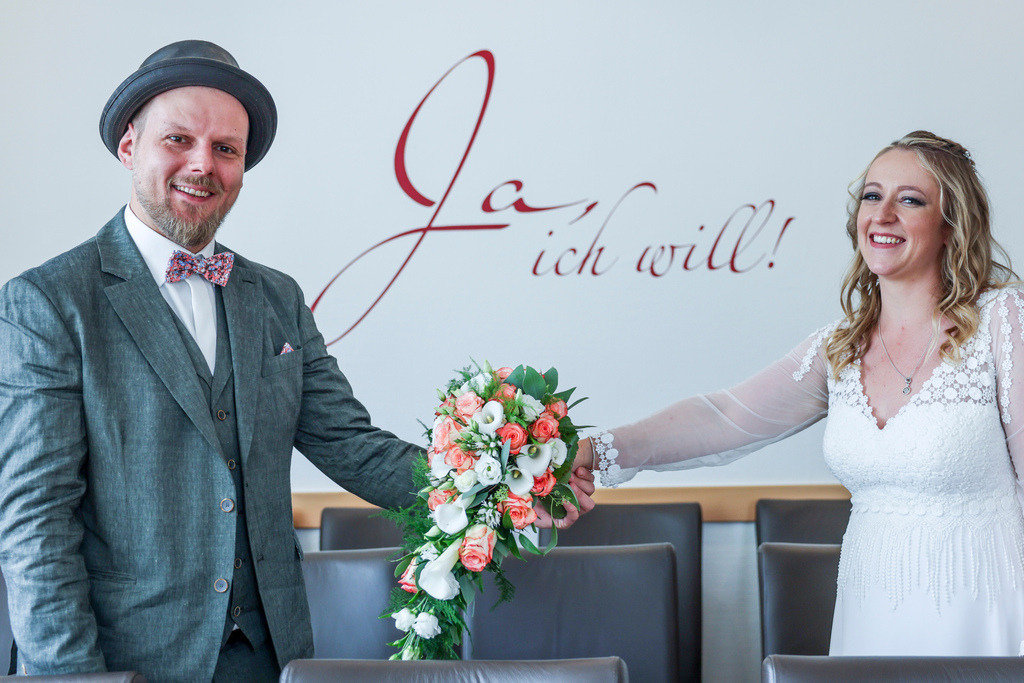top-top.de Hochzeiten012 | Foto, Video, Fotografie, Videografie, Fotobox, DJ, Discjockey, Musik, Musikbox, Veranstaltung, Photobooth, Amazon, Ebay, Buchtipp, Bestseller, Autor, Verlag, Buch, Wesel, Hamminkeln, NRW, Dinslaken, Rees, Drohne, Hochzeit, Party, Fotobox, Wesel, Fotograf