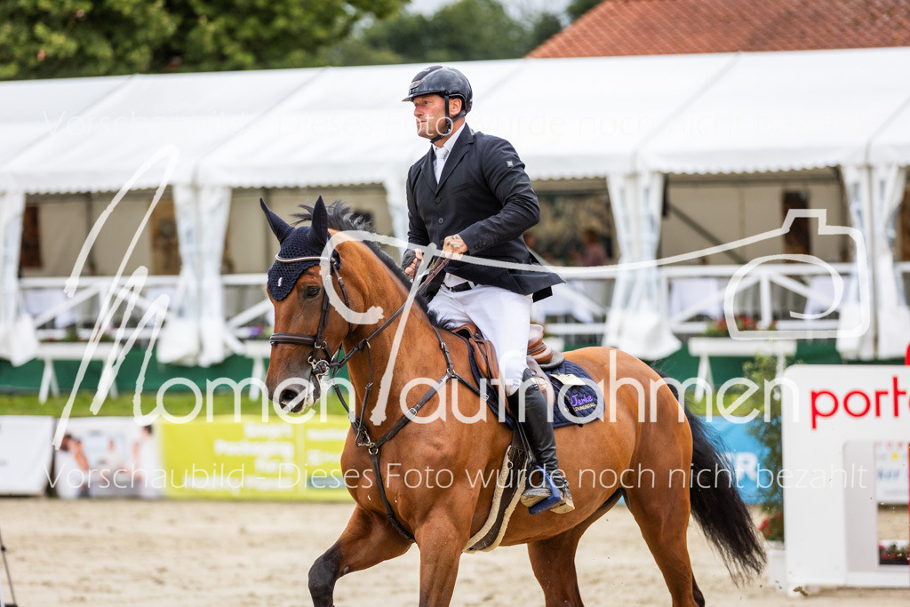 BHO-2PhSpr-M-5-2363 | MomenTaufnahmen Pferdesportfotos