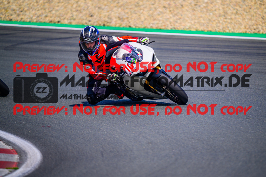 MaZZes_Fotomatrix_20250723_6007705_0809 | ROT