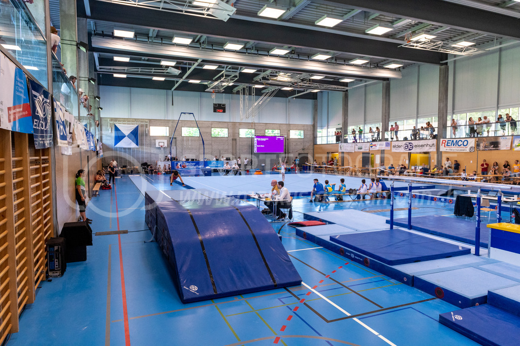 104. Zürcher Kunstturnertage Neftenbach - 15. May 2022 | 104. Zürcher Kunstturnertage Neftenbach
Turnhalle Ebni, Neftenbach
Programm 1 (P1)
Bild: Sportfotografie Markus Aeschimann | www.markus-aeschimann.ch - Realisiert mit Pictrs.com