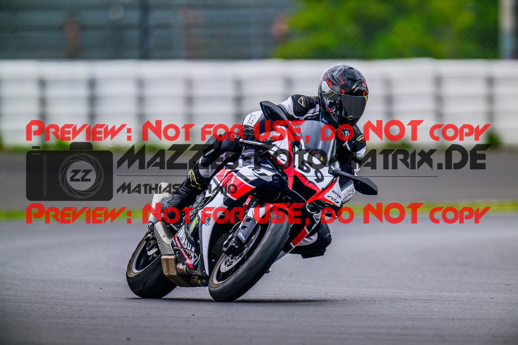 MaZZes_FotoMatrix_240910_6007705_0502 | GELB