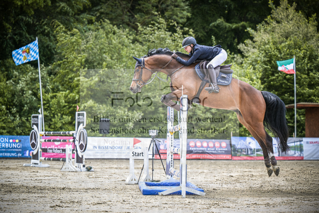 DOS_5611 | Entdecke hochwertige Reitturnierfotos von Foto Oger. Professionell, emotional und authentisch – jetzt Lieblingsmomente im Shop bestellen.Deutschlandweite Turnierfotografie. - Realisiert mit Pictrs.com