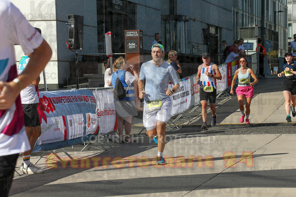 240921_1456_EX1_4056 | Sportfotografie im Rhein-Sieg Kreis, Köln, Bonn, NRW, Rheinland Pfalz, Hessen, etc. Unser Tätigkeitsfeld umfasst den Laufsport vom Volkslauf über den Marathon, Duathlon, Triathon bis zum Ultralauf wie Kölnpfad Ultra oder Schindertrail.