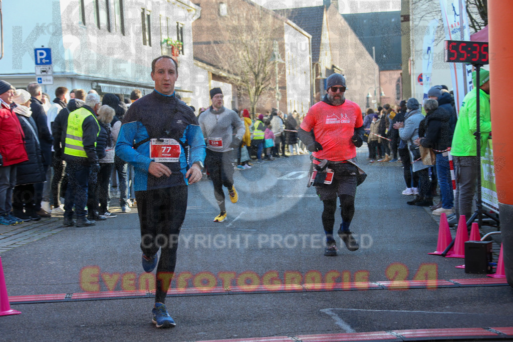 241201_1231_EX1_2525 | Sportfotografie im Rhein-Sieg Kreis, Köln, Bonn, NRW, Rheinland Pfalz, Hessen, etc. Unser Tätigkeitsfeld umfasst den Laufsport vom Volkslauf über den Marathon, Duathlon, Triathon bis zum Ultralauf wie Kölnpfad Ultra oder Schindertrail.