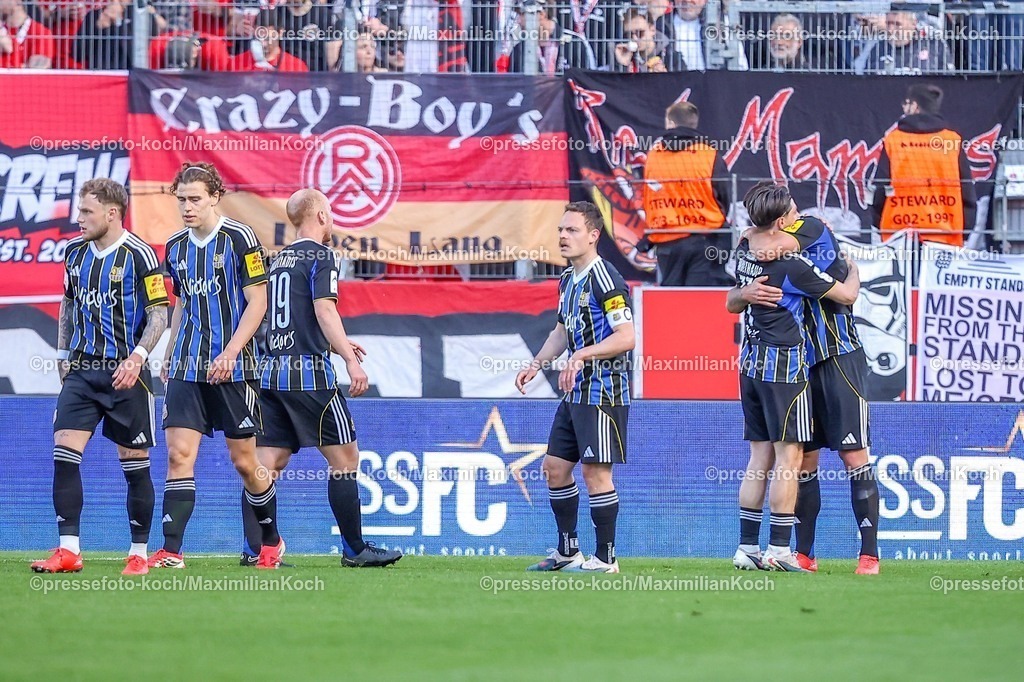xKWIx26042601021 | 2026.04.26, xkwix, Fußball, 3.Liga, Rot-Weiss Essen - 1. FC Saarbrücken, Stadion an der Hafenstraße, 35.Spieltag, Saison 2025 / 2026: Torjubel beim 1:2 durch Kai Brünker (1. FC Saarbrücken #9) DFB regulations prohibit any use of photographs as image sequences and or quasi-video. Photo: xKamilxWilkowskixPressefotoKochx