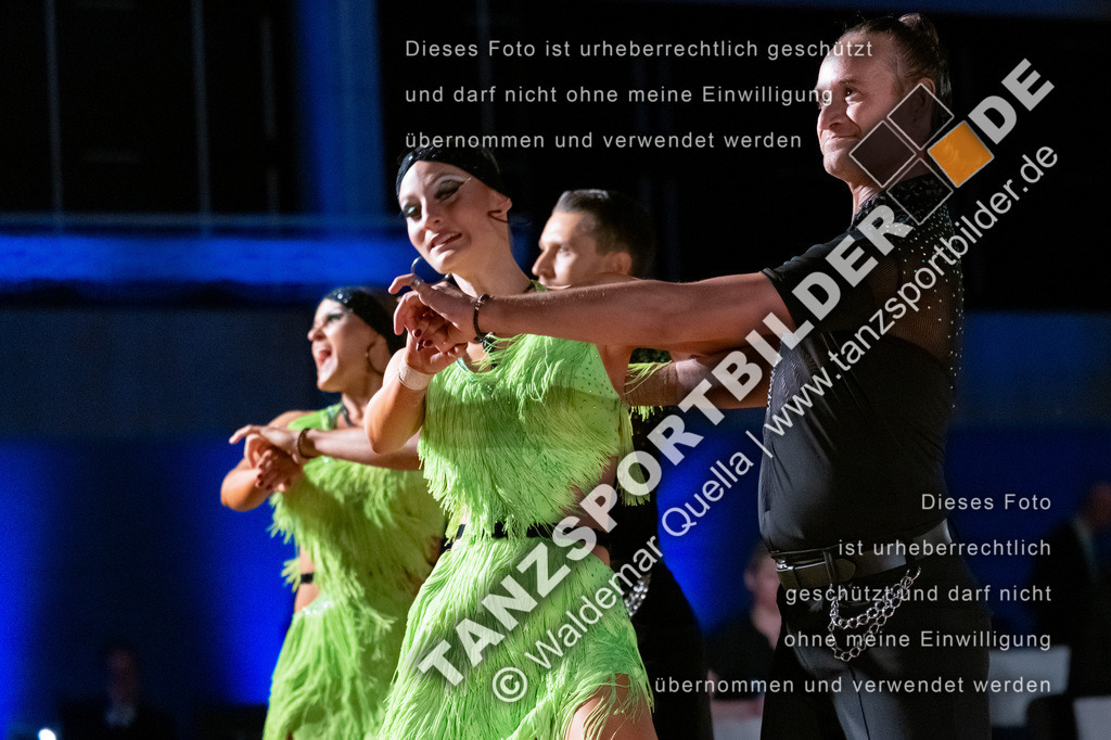 20250504-11247 | Hier finden Sie Tanz Bilder vom Latein und Standard Formationen tanzen. Sportbilder vom Tanzsport. Schöne Fotos und von Weltmeisterschaft, Europameisterschaft, Bundesliga, Regionalliga, Oberliga und Landesliga sowie von GOC Stuttgart, DanceComp, WM Bremen