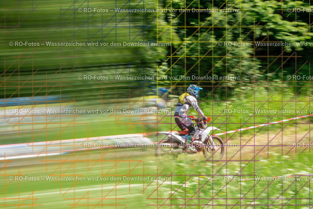Wolfshausen 2 Lauf -838 | Sportfotografie von RO-Fotos: Motorsport, Motocross, Enduro, Laufveranstaltungen und Triathlon. Professionelle Fotos von Sportlern und Events. - Realisiert mit Pictrs.com