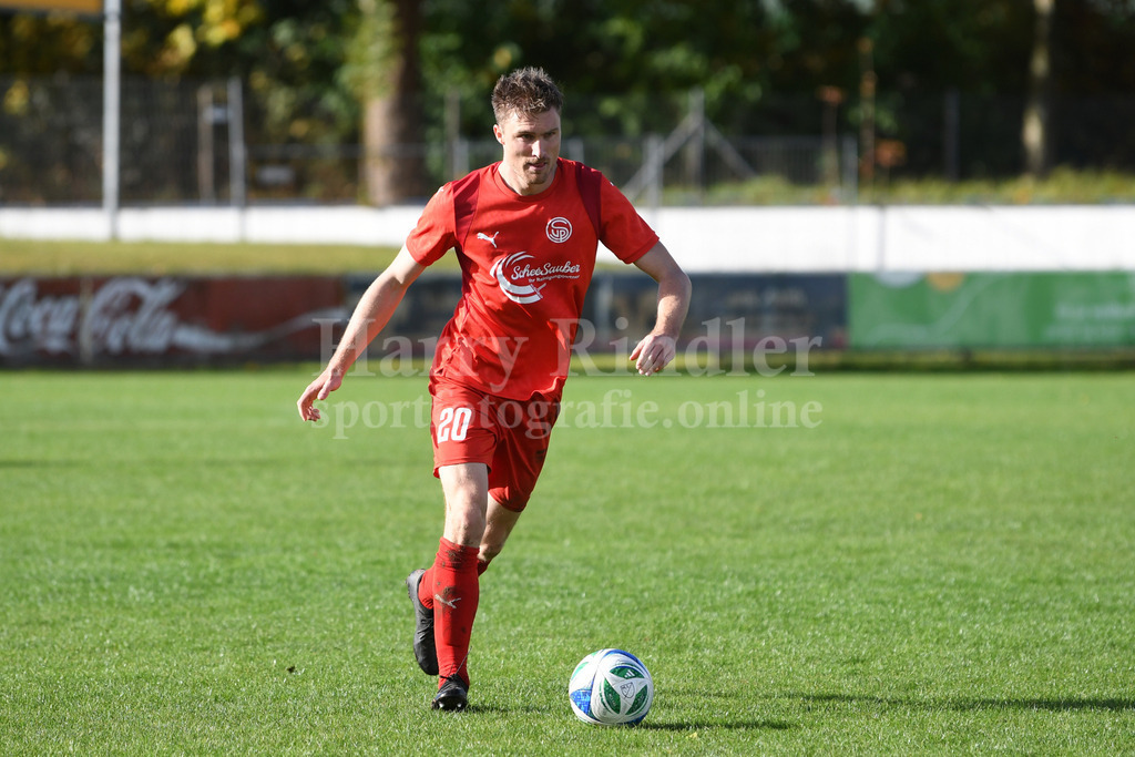 SpVgg Plattling | Tobias Eckl ( Trainer SpVgg Plattling) - Realisiert mit Pictrs.com