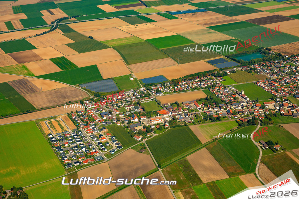 Das Luftbild zeigt : Reit Otzing - Die Luftaufnahme wurde 2023 vom UL-Flugzeug aus erstellt ( keine Drohne ) - Hochauflösende Luftaufnahme - Für grossformatige Ausdrucke geeignet. Die Geschenkidee !Mit Lizenz und Bildrechte bestellbar