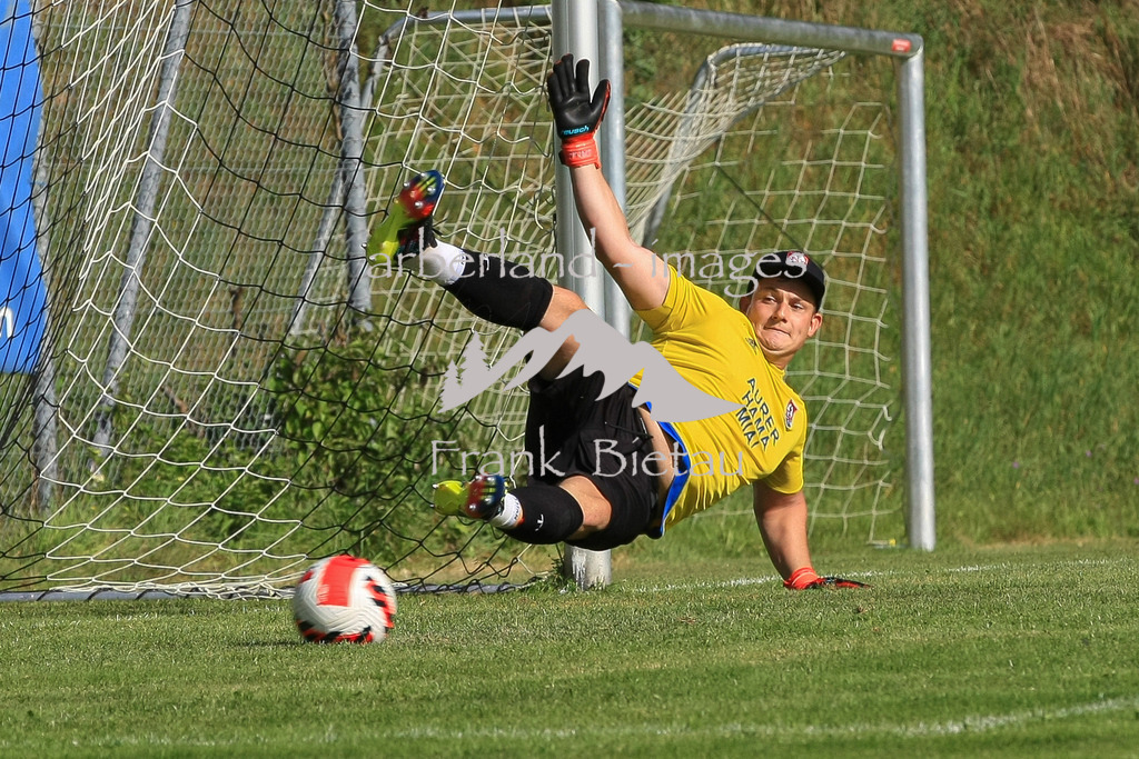 993T8867 | Thomas Kuchler, Elfmeter zum 1:0
