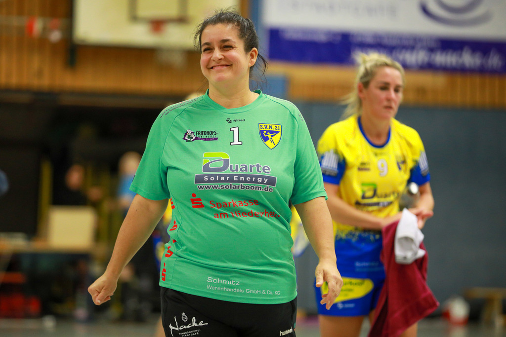 SVN_TvVoerde_021124_147 | Bildergalerie von Sport-Ereignissen aber auch von weiteren spannenden Dingen - nicht nur vom Niederrhein. In Anlehnung an den bekannten Spruch von Hanns Dieter Hüsch heißt das Motto: "Niederrhein ist überall".  - Realisiert mit Pictrs.com