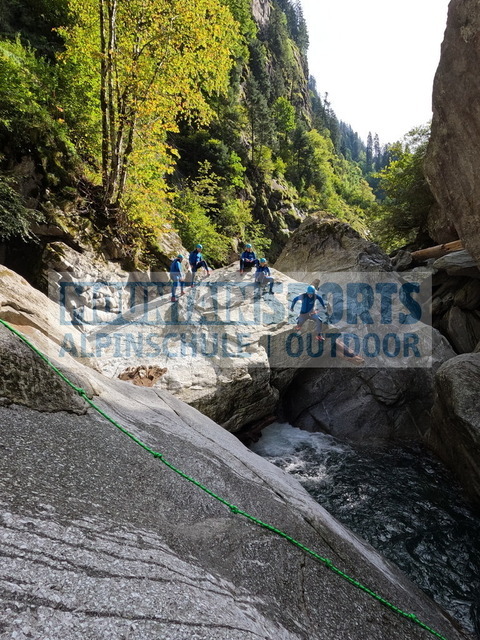 GOPR6638 | Bestelle die Bilder deines Berg- oder Wasser-Abenteuers mit Mountain Sports bequem von zu Hause aus direkt über unseren Online Fotoshop von pictrs.com. - Realisiert mit Pictrs.com