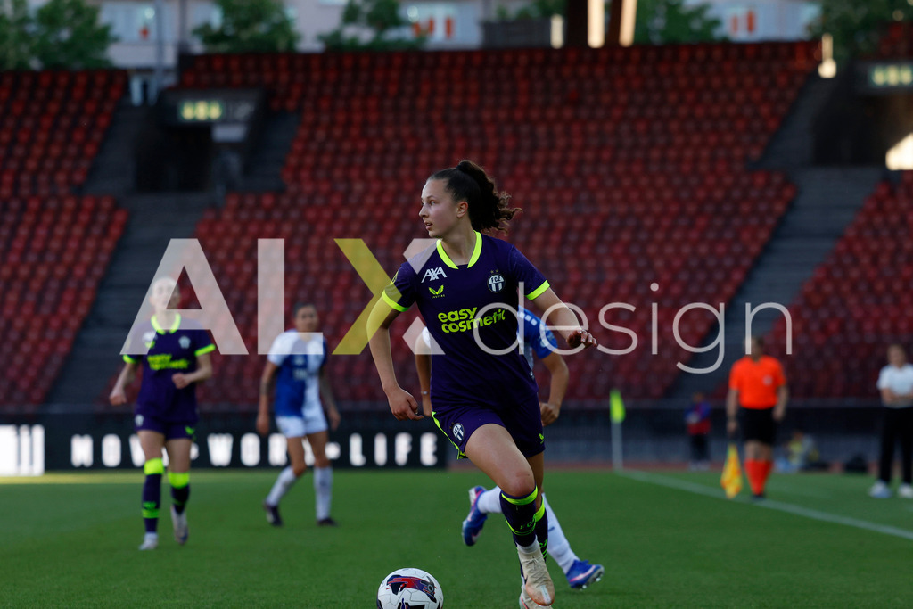 GC Zürich vs FC Zürich - AXA Women’s Super League Playoffs - Stadion Letzigrund | LUANA BÜRGE of FC Zürich during the AXA Women’s Super League Playoffs quarter-final second leg between GC Zürich and FC Zürich at Stadion Letzigrund, Zurich, Switzerland. - Realisiert mit Pictrs.com